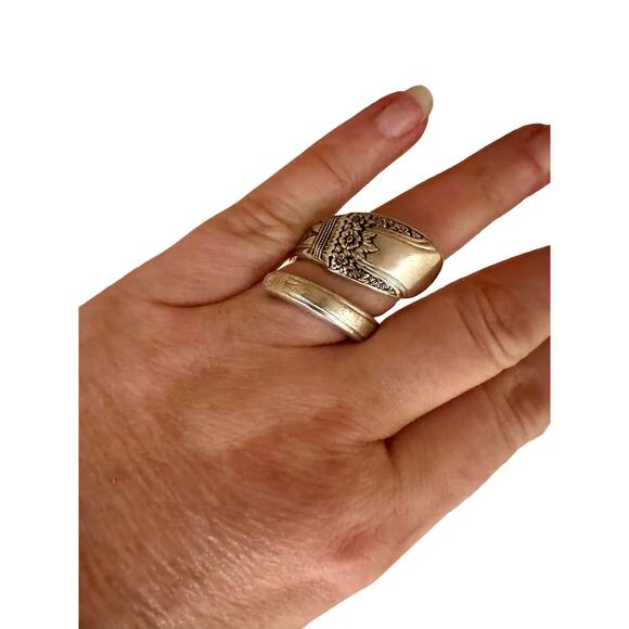 Sterling Silver Plated Spoon Rings 1947 First Love Pattern Size 7 - Picture 5 of 9
